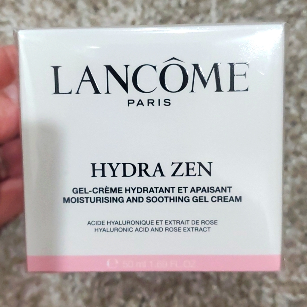 Lancome Hydra Zen Moisturizing and Soothing Gel Cream